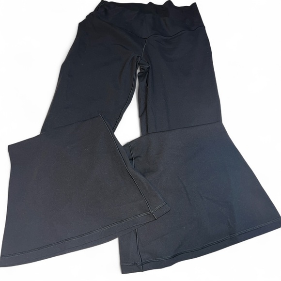 Offline by Aerie Real Me -Black Flare Leggings size XL - Picture 6 of 6